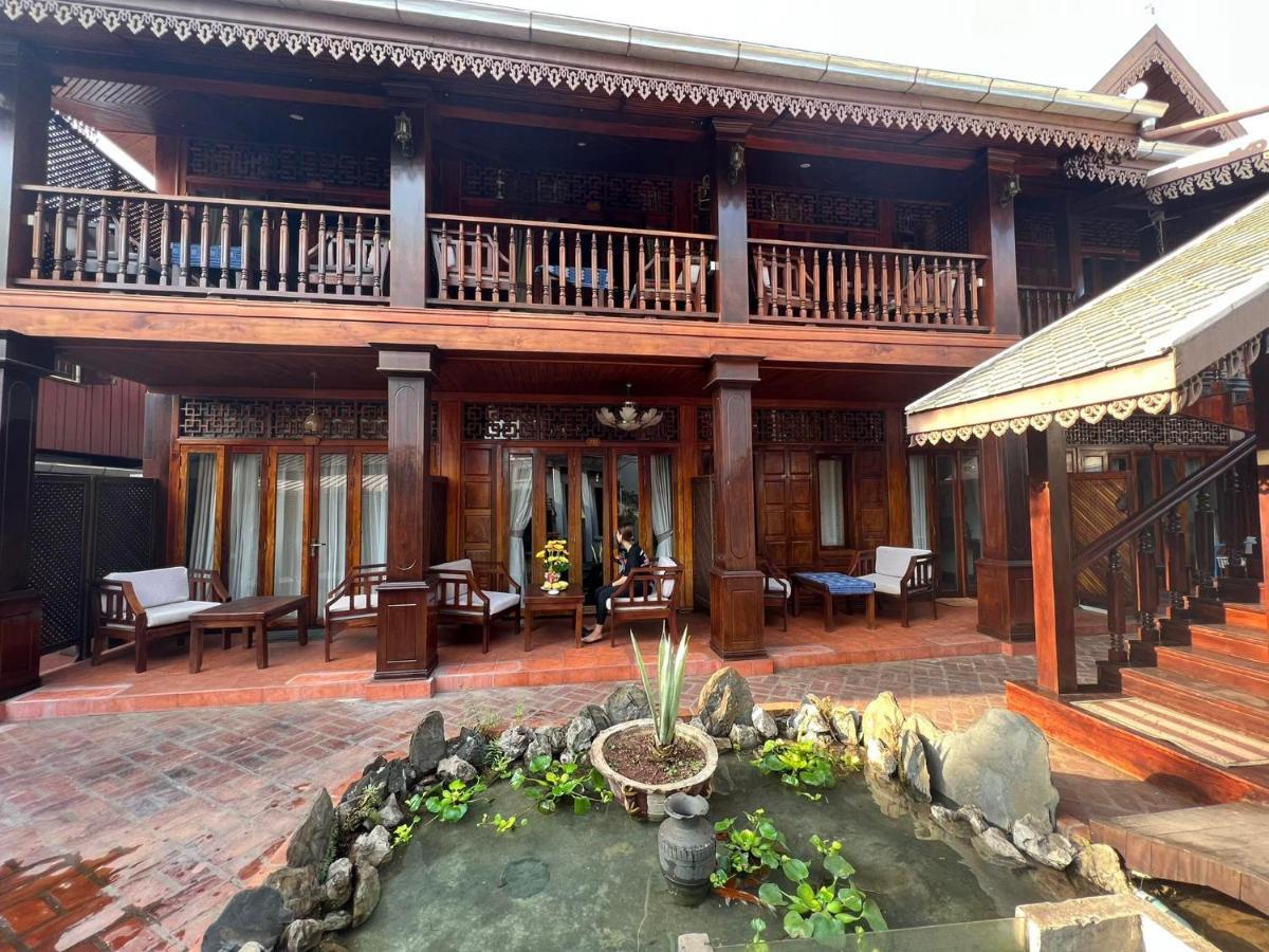 Chaluenxay Boutique Hotel ルアンパバーン エクステリア 写真