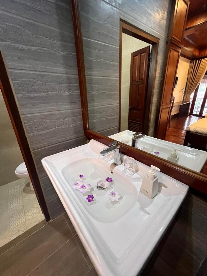 Chaluenxay Boutique Hotel ルアンパバーン エクステリア 写真