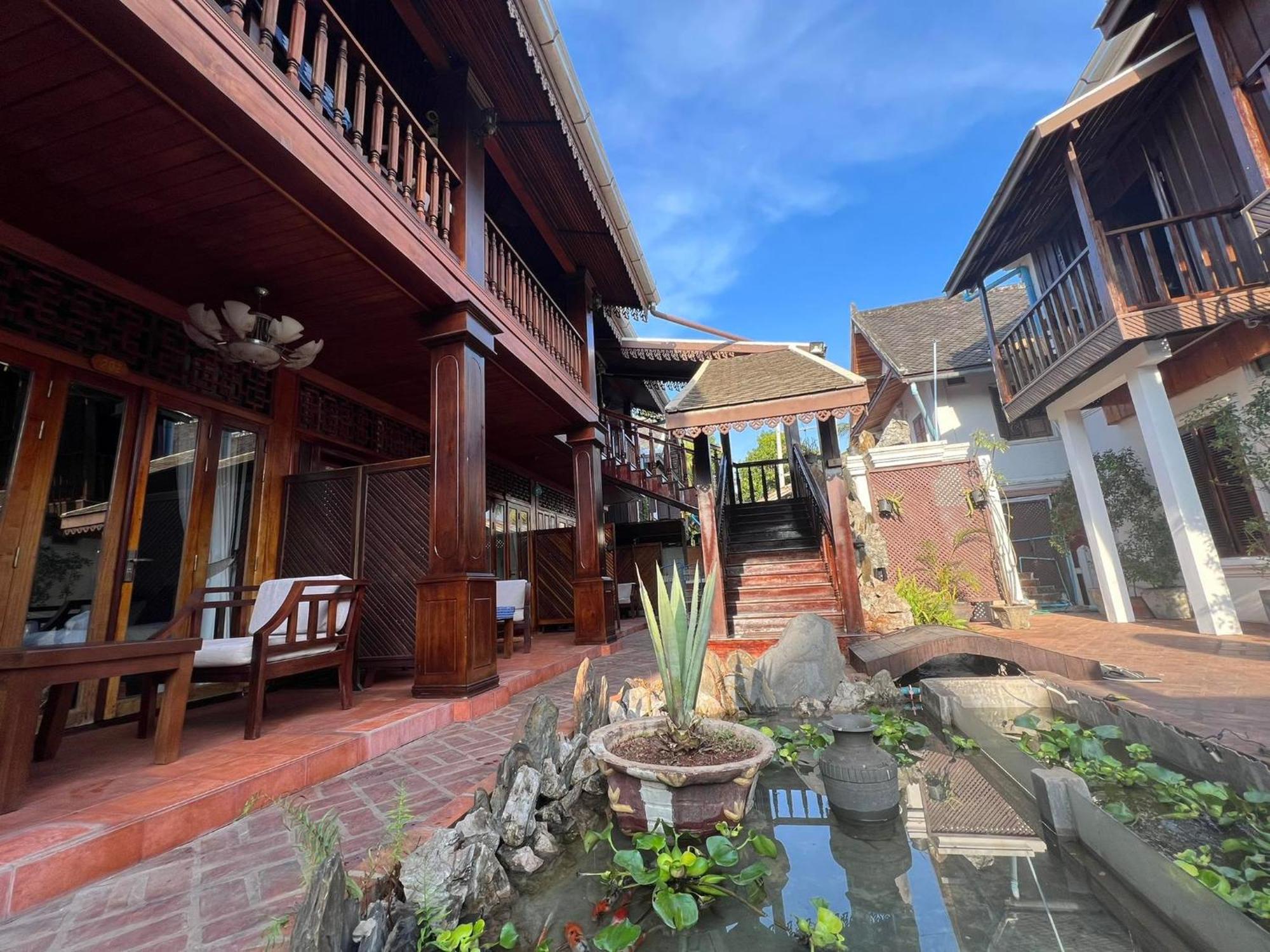 Chaluenxay Boutique Hotel ルアンパバーン エクステリア 写真